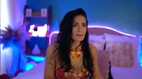 Snapshot of raisavawn chatting on February 24, 2026, 6:55 am RaisaVawn online show from February 24, 2026, 6:55 am