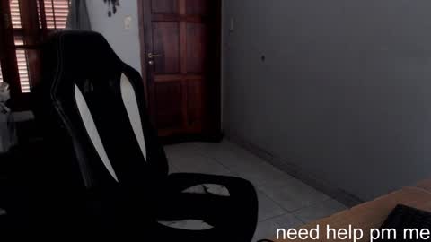 Snapshot of ramisexyloveyou chatting on January 7, 2025, 12:52 pm Ramiro online show from January 7, 2025, 12:52 pm