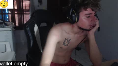 Snapshot of ramisexyloveyou chatting on February 3, 2025, 12:47 pm Ramiro online show from February 3, 2025, 12:47 pm