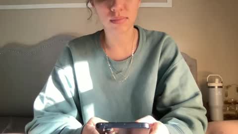 RamonaJ online show from January 3, 2025, 8:43 pm