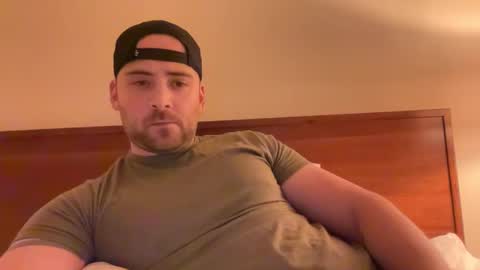 Snapshot of randomdude5950 chatting on March 5, 2025, 2:46 am randomdude5950 online show from March 5, 2025, 2:46 am