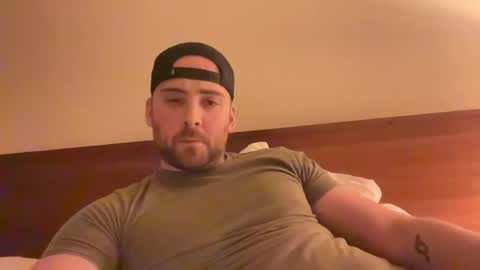 Snapshot of randomdude5950 chatting on March 12, 2025, 2:20 am randomdude5950 online show from March 12, 2025, 2:20 am