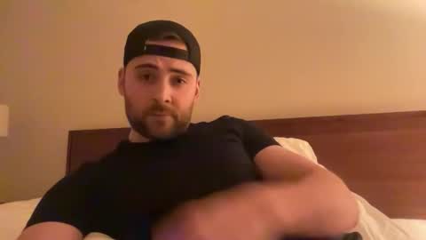 Snapshot of randomdude5950 chatting on February 9, 2026, 4:16 am randomdude5950 online show from February 9, 2026, 4:16 am