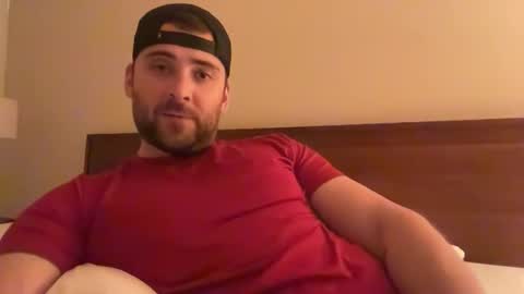 Snapshot of randomdude5950 chatting on April 8, 2026, 2:33 am randomdude5950 online show from April 8, 2026, 2:33 am