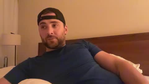 Snapshot of randomdude5950 chatting on April 10, 2026, 3:45 am randomdude5950 online show from April 10, 2026, 3:45 am