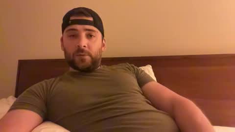 Snapshot of randomdude5950 chatting on April 13, 2026, 2:39 am randomdude5950 online show from April 13, 2026, 2:39 am