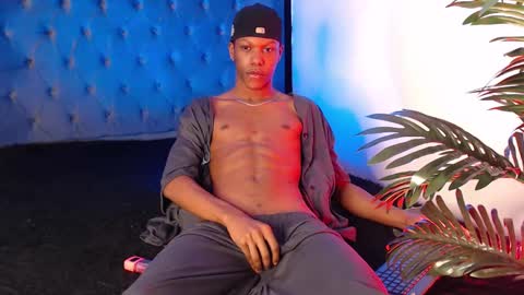 randy_connor9 online show from March 12, 2025, 10:39 pm