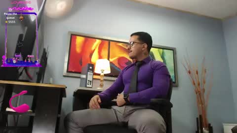Snapshot of randylukehot chatting on May 3, 2026, 8:20 am randylukehot online show from May 3, 2026, 8:20 am