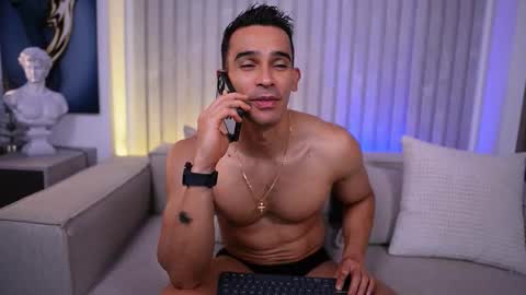 RANDY online show from December 17, 2025, 10:38 pm