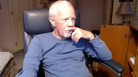 Snapshot of ranger1001 chatting on November 23, 2025, 8:52 pm ranger1001 online show from November 23, 2025, 8:52 pm