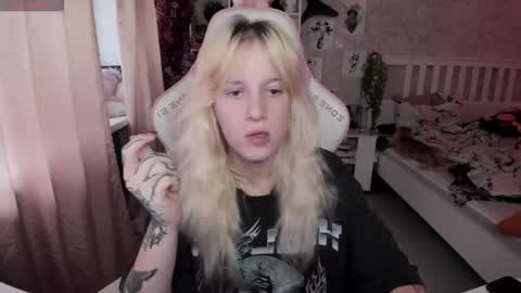 Rapunzel online show from October 15, 2025, 1:22 pm