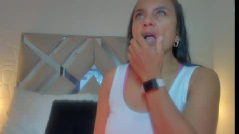 Raquel Moore  online show from February 23, 2025, 7:17 pm