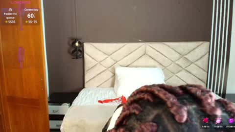 Snapshot of raqueljones_ chatting on January 13, 2025, 11:52 am Raquel online show from January 13, 2025, 11:52 am