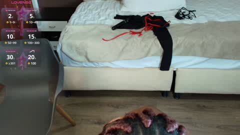 Snapshot of raqueljones_ chatting on January 16, 2025, 2:51 pm Raquel online show from January 16, 2025, 2:51 pm