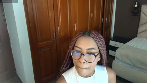 Snapshot of raqueljones_ chatting on January 29, 2025, 11:41 am Raquel online show from January 29, 2025, 11:41 am