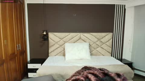 Snapshot of raqueljones_ chatting on February 4, 2025, 11:38 am Raquel online show from February 4, 2025, 11:38 am