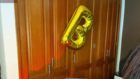 Snapshot of raqueljones_ chatting on February 20, 2025, 11:42 am Raquel online show from February 20, 2025, 11:42 am