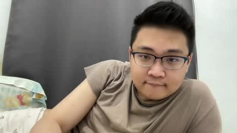 randomnaut online show from April 7, 2026, 4:29 pm