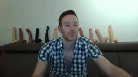 Snapshot of rattaman007 chatting on April 15, 2026, 6:59 pm Thomas online show from April 15, 2026, 6:59 pm