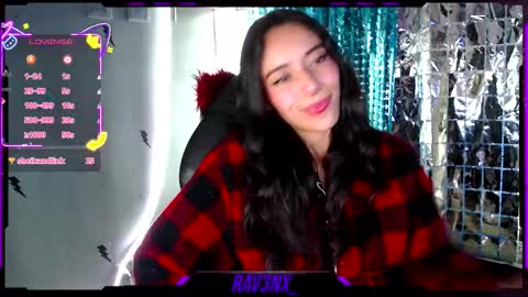   online show from November 25, 2025, 7:14 pm