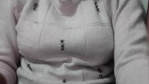 rava_sexy online show from February 11, 2026, 2:49 am