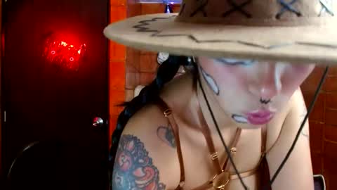 Snapshot of raven__purple chatting on October 17, 2025, 10:12 pm raven__purple online show from October 17, 2025, 10:12 pm