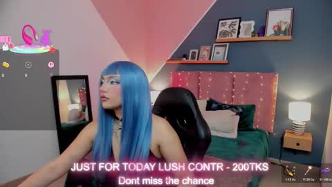 Raven Curly online show from November 20, 2025, 2:56 am