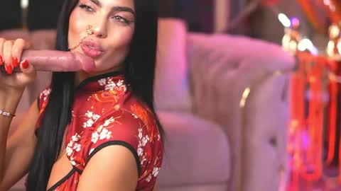 Lav online show from May 13, 2026, 7:11 pm