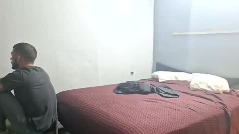 ravenwings5235 online show from November 9, 2025, 7:50 am