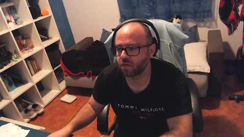 ravingr3d3 online show from March 9, 2025, 12:00 am