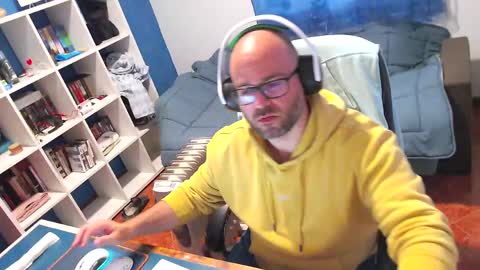 ravingr3d3 online show from April 14, 2026, 1:28 pm