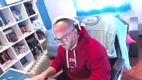 ravingr3d3 online show from April 16, 2026, 10:27 am