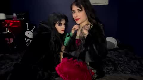 Ravyn and Nyx online show from October 26, 2025, 1:33 am