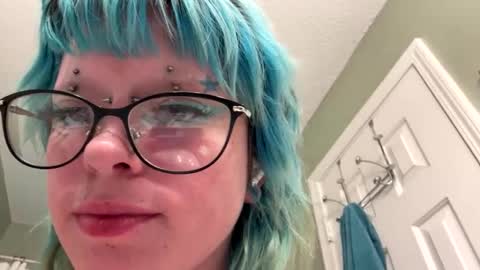 Snapshot of ravyn_xoxo chatting on September 10, 2025, 6:41 pm Ravynn 3 online show from September 10, 2025, 6:41 pm