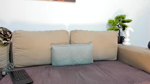 Adam online show from January 14, 2026, 5:35 am