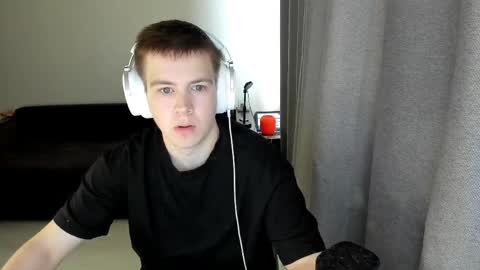 Ray online show from April 11, 2026, 4:39 am