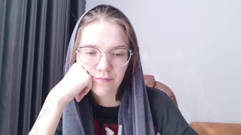 Ray-Ray online show from March 31, 2026, 1:29 am