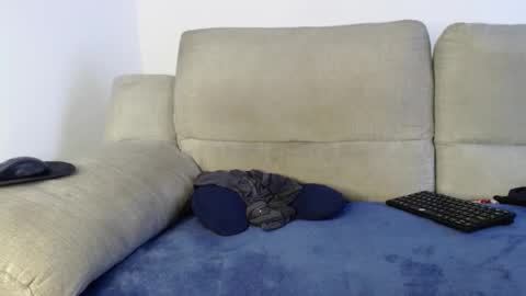 Ray  online show from February 11, 2026, 5:07 pm