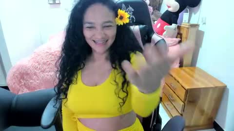 Danna online show from April 18, 2026, 7:07 pm