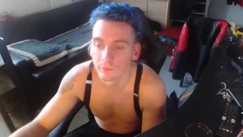 Rayzel online show from November 9, 2025, 2:59 pm