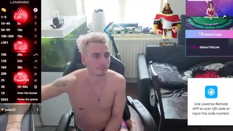 Rayzel online show from May 16, 2026, 10:36 am
