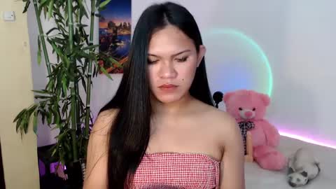 Snapshot of ready2care4youbabe chatting on March 7, 2025, 4:35 am Beth online show from March 7, 2025, 4:35 am