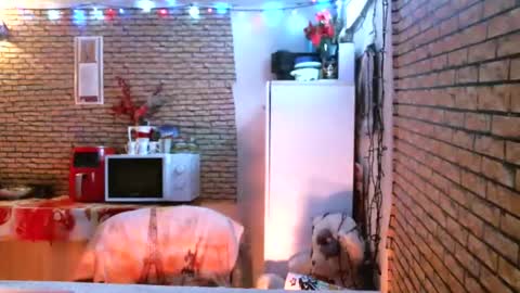 real_coupl3 online show from January 18, 2026, 8:34 pm