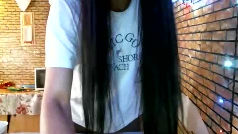 real_coupl3 online show from April 26, 2026, 7:28 am