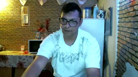 real_coupl3 online show from April 28, 2026, 3:22 am