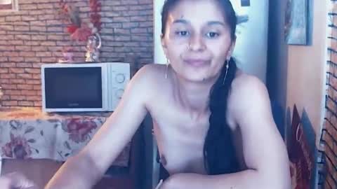 real_coupl3 online show from May 15, 2026, 7:43 pm