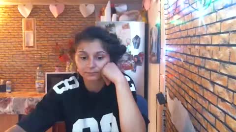 real_coupl3 online show from May 22, 2026, 7:59 am