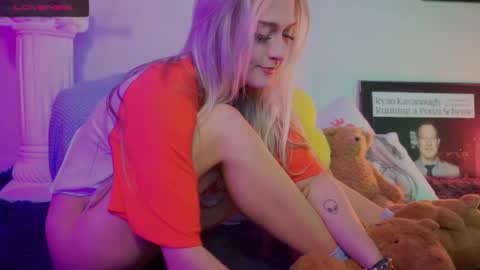 Snapshot of reallilygrace chatting on March 8, 2025, 2:12 am Lily Grace online show from March 8, 2025, 2:12 am