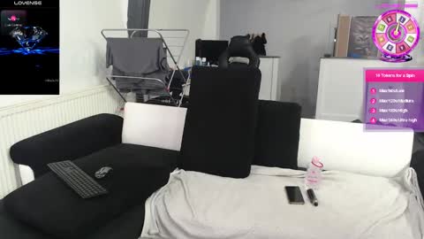 Snapshot of reallyman7 chatting on February 15, 2025, 2:26 am Ask me online show from February 15, 2025, 2:26 am