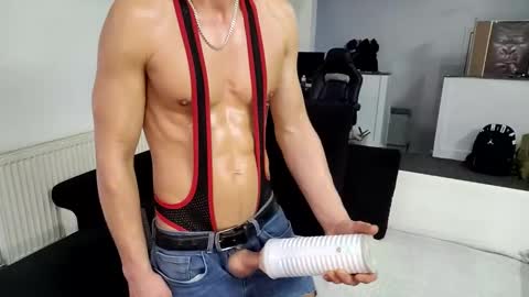 Snapshot of reallyman7 chatting on March 7, 2025, 4:13 am Ask me online show from March 7, 2025, 4:13 am